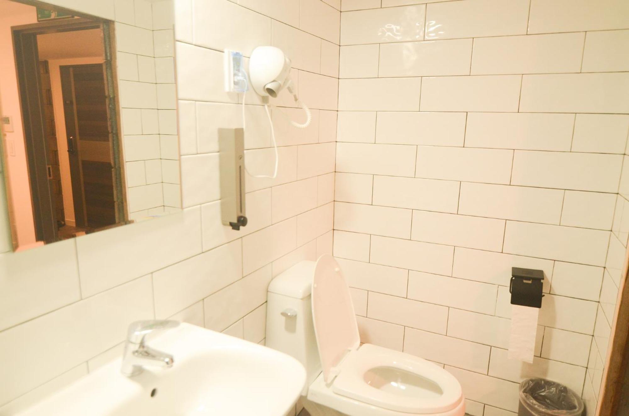 One Way Guesthouse Μπουσάν Εξωτερικό φωτογραφία