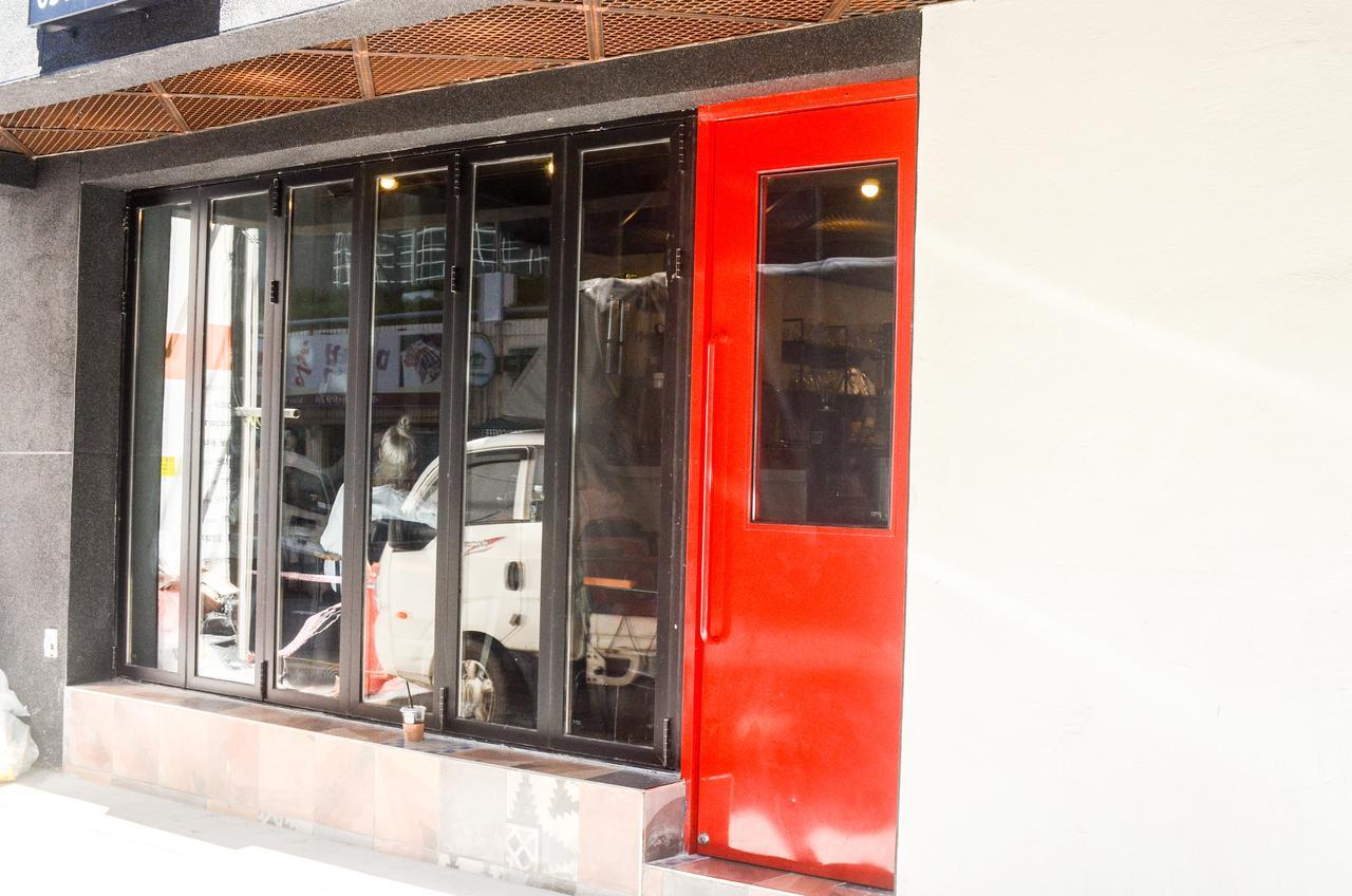 One Way Guesthouse Μπουσάν Εξωτερικό φωτογραφία