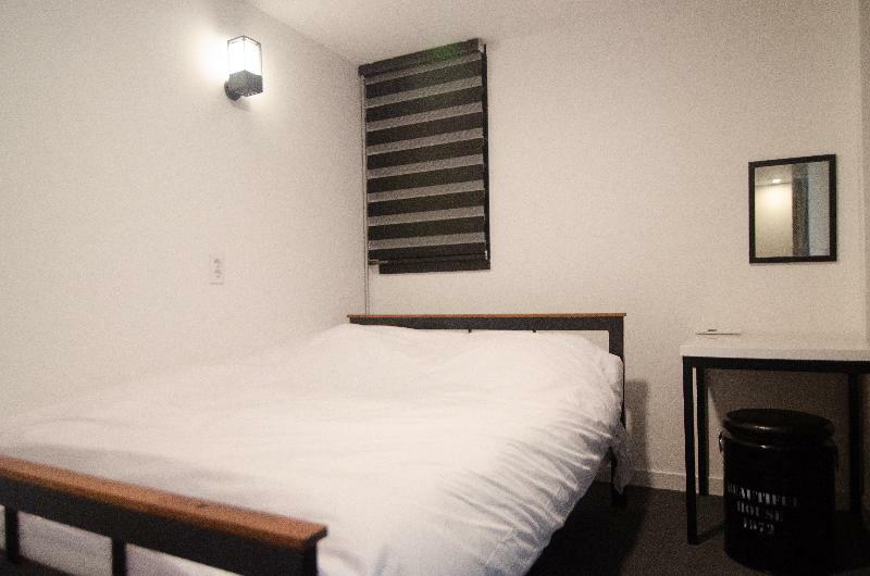 One Way Guesthouse Μπουσάν Εξωτερικό φωτογραφία