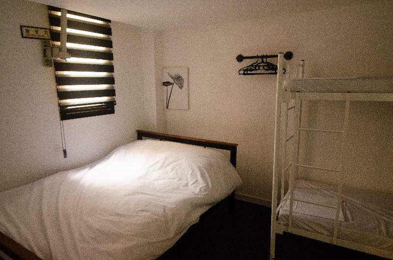 One Way Guesthouse Μπουσάν Εξωτερικό φωτογραφία